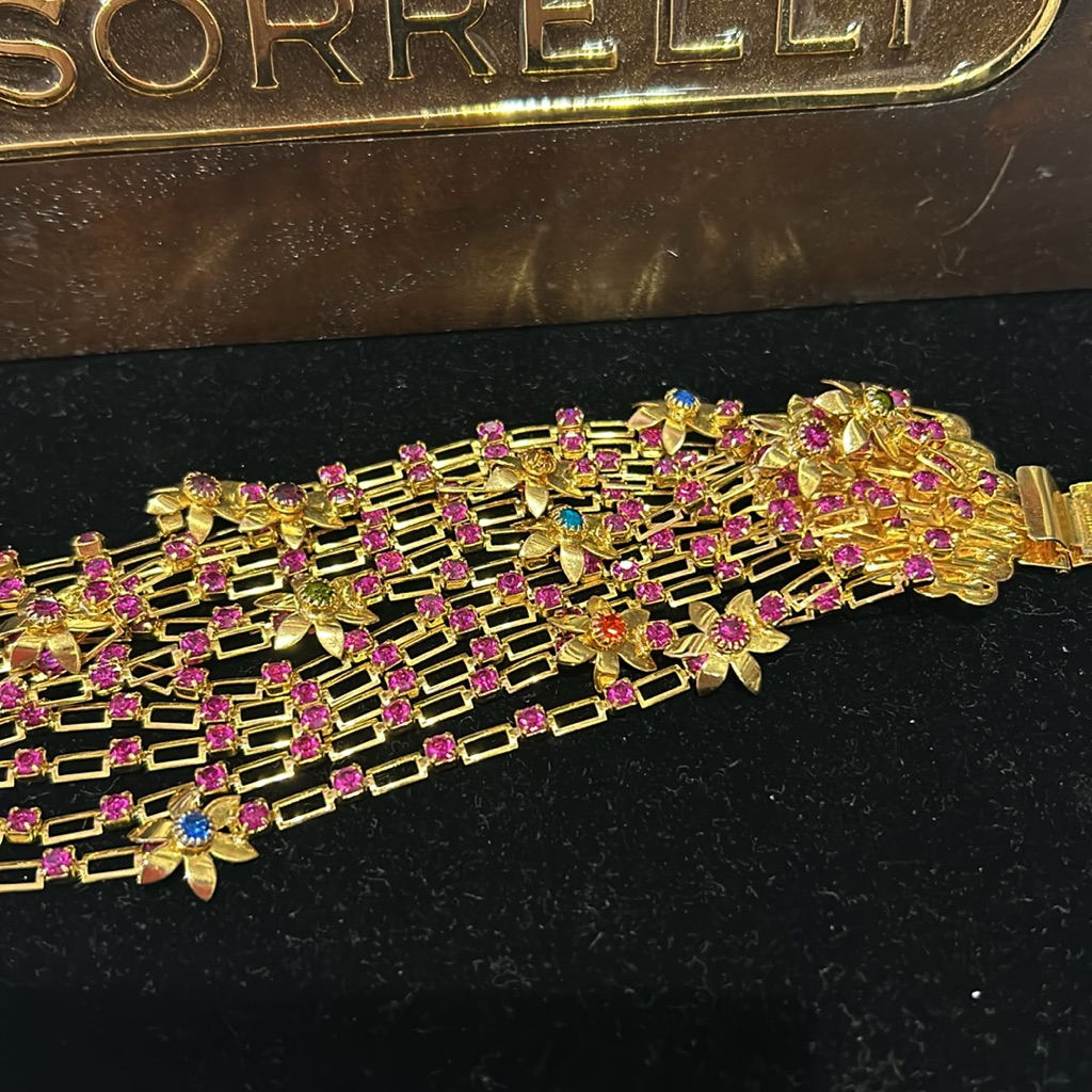 Vintage Sorrelli Bright Gold Crystal Multi Chain Flower Bracelet-Boutique 249$
